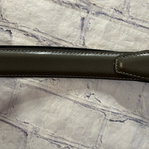 ANILINE FINISHED LEATHER GRAY USA MADE MENS BELT SIZE 38 GOLD TONE BUCKLE - Picture 8 of 8